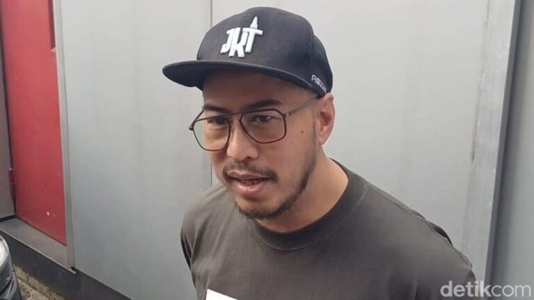 Pandji Pragiwaksono Penuhi Panggilan Bareskrim Terkait Laporan Candaan yang Menyinggung Adat Toraja