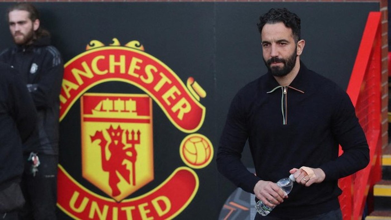 Ruben Amorim Dipecat MU: Penempatan Bruno Fernandes dan Nasib Kobbie Mainoo Jadi Sorotan