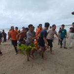 Pelajar Tangerang Ditemukan Tewas di Pantai Pandeglang Setelah Terseret Ombak