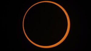 Gerhana Matahari Cincin 17 Februari 2026: Waktu, Dampak, dan Peringatan BMKG