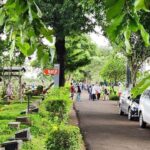 Jelang Ramadan, TPU Karet Bivak Jakarta Pusat Dibanjiri Peziarah