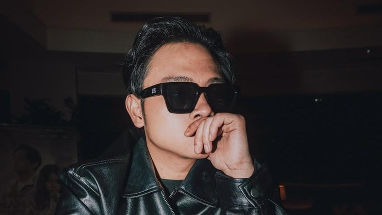 Aldy Maldini Akui Terpuruk Akibat Tipu Fans, Kini Bangkit Berkarier Lewat Film Aldy Maldini Akui Terpuruk Akibat Tipu Fans, Kini Bangkit Berkarier Lewat Film