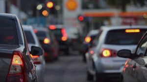 Usai Libur Panjang Imlek, Arus Kendaraan Menuju Jakarta Padat Merayap di Sejumlah Tol