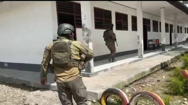 Pekerja Bangunan Tewas Ditembak OTK di Sekolah Yahukimo, Aksi Terekam Ponsel