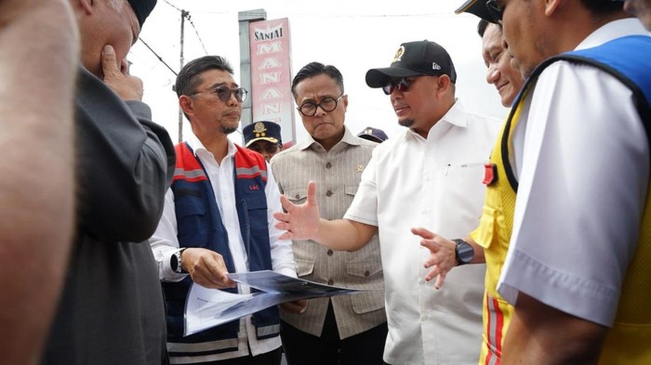 Andre Rosiade, Dony Oskaria, dan Bobby Rasyidin Tinjau Proyek Flyover Padang Luar untuk Atasi Kemacetan
