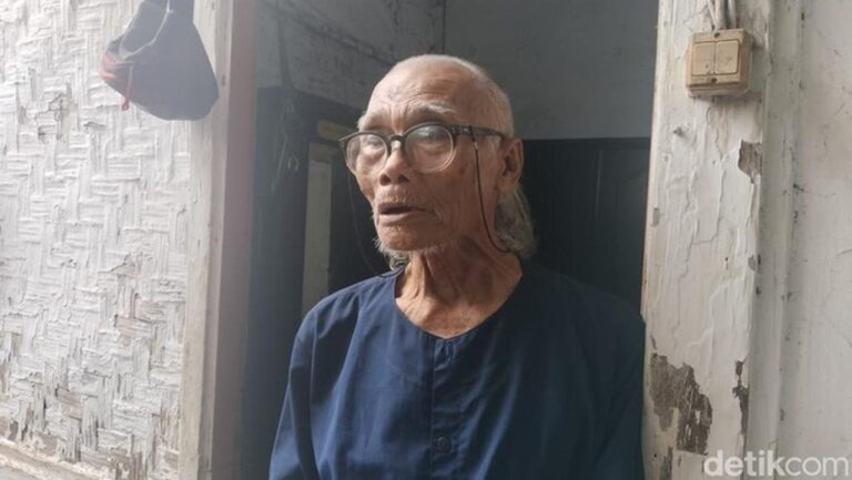 Diding Boneng Dirawat Intensif di Rumah Sakit Akibat Serangan Asma Kambuh