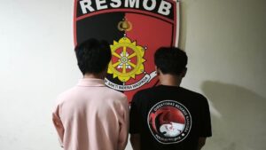 Dua Polisi Gadungan Diringkus di Depok Setelah Memeras Juru Parkir dengan Pistol Mainan