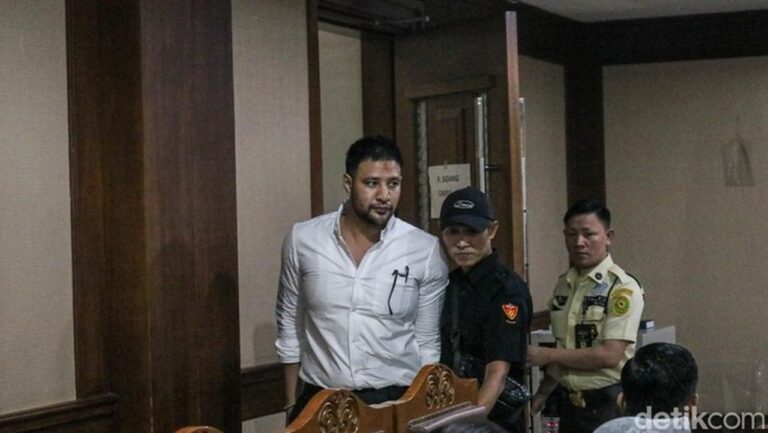 Ramadan Pertama di Rutan Salemba, Ammar Zoni Akui Jalani Puasa Terberat Ramadan Pertama di Rutan Salemba, Ammar Zoni Akui Jalani Puasa Terberat