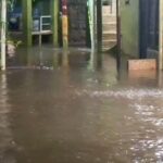 Banjir 1 Meter Rendam Permukiman Kebon Pala Jakarta Timur Akibat Hujan Deras