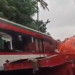 KA Bandara Soetta Tertemper Truk Kontainer di Poris, Rangkaian Ringsek dan Lalin Macet Parah