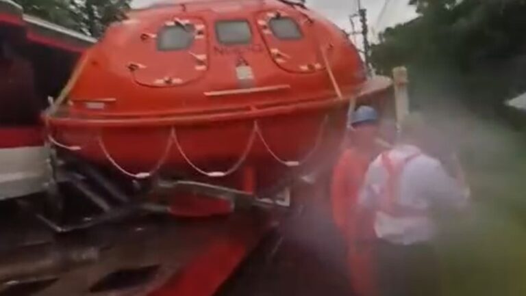 Kecelakaan Truk di Poris, Operasional KA Bandara Soetta Dihentikan Sementara