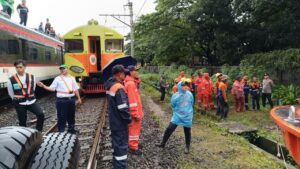 Polisi Ungkap Detik-detik Truk Trailer Tertemper KA Bandara Soetta: Palang Pintu Telat Turun