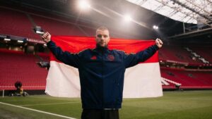 Maarten Paes Gabung Ajax: Peran Jordi Cruyff dan Denny Landzaat Dipertanyakan