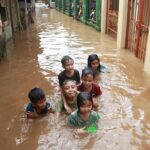 Pramono Ungkap Penyebab Banjir Jakarta Capai 1,5 Meter Akibat Kiriman Air Tangsel