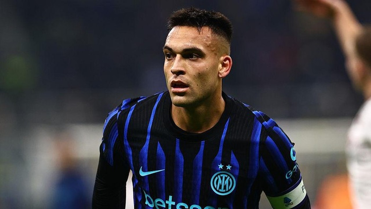 Cedera Otot, Lautaro Martinez Terancam Absen di Derby Milan Pekan Depan