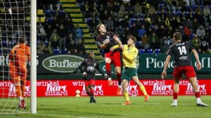 Justin Hubner Bawa Fortuna Sittard Ungguli Excelsior Miliano di Liga Belanda