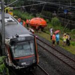 Truk Tertemper Kereta Bandara Soetta di Poris, Lalin Macet, Tiang Listrik Roboh