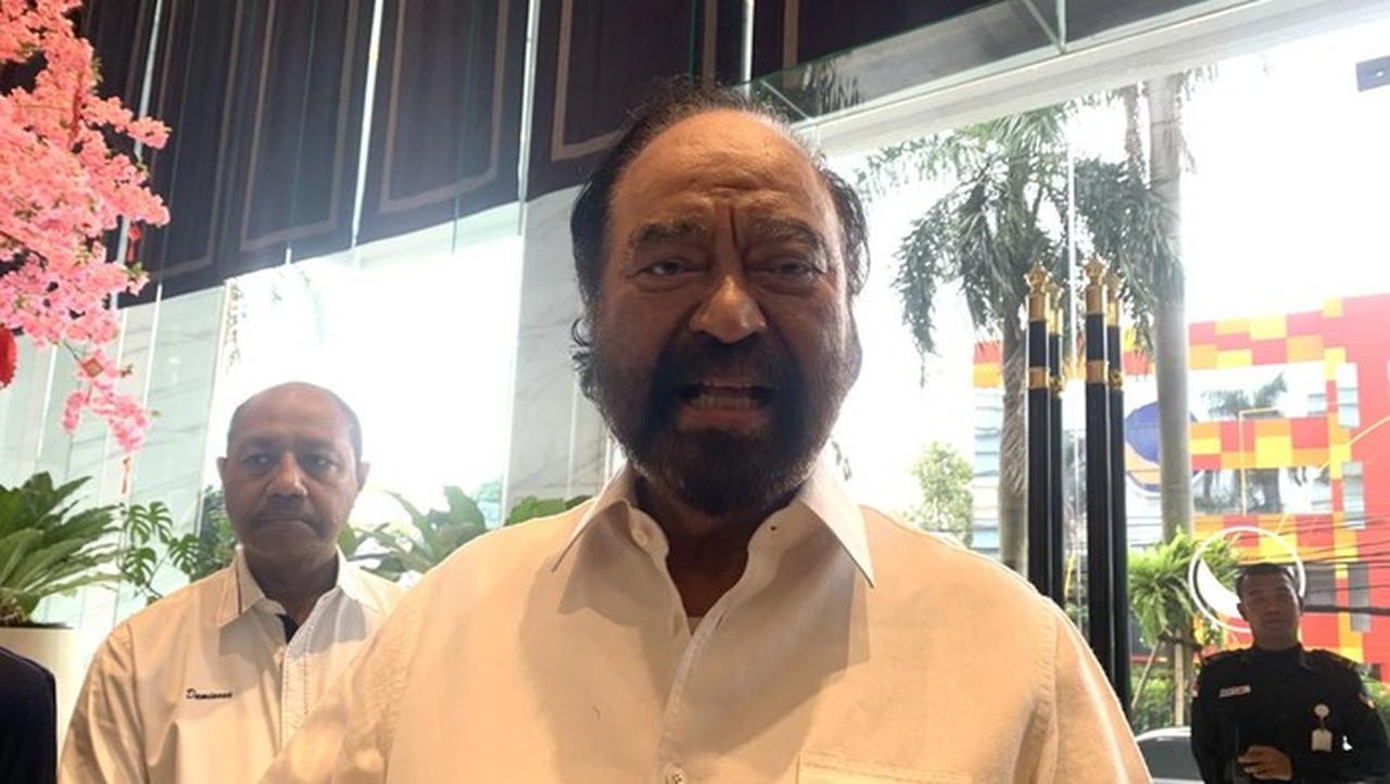 Surya Paloh Tanggapi Wacana Koalisi Permanen: Boleh Dipertimbangkan, Tak Masalah Surya Paloh Tanggapi Wacana Koalisi Permanen: Boleh Dipertimbangkan, Tak Masalah