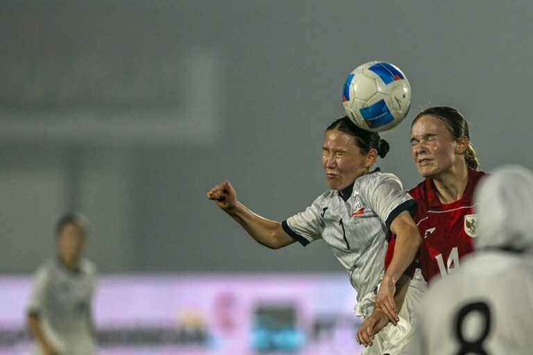 Piala Asia Wanita Memanas: Pemain Tuntut Hadiah Setara dengan Turnamen Pria Piala Asia Wanita Memanas: Pemain Tuntut Hadiah Setara dengan Turnamen Pria