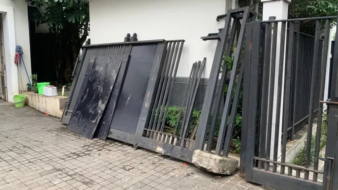 Wanita Mabuk Tabrak Pagar Rumah Putri Jusuf Kalla, Beriktikad Baik Ganti Rugi