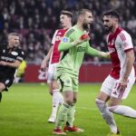 Debut Maarten Paes Berujung Imbang 1-1 Ajax Amsterdam Kontra NEC di Eredivisie