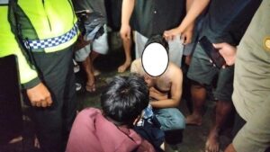 Maling Tabung Gas di Jogja Babak Belur Dihajar Warga Pakai Stik Golf