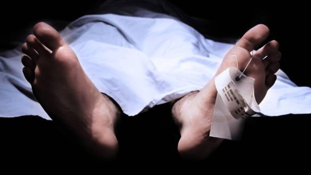 Pria Bogor Tewas Saat Perbaiki Atap Rumah Bocor, Evakuasi Dramatis Dilakukan Damkar