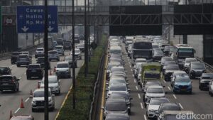 Kepadatan Lalu Lintas Landa Tol Arah Jakarta Senin Pagi, Jasa Marga Rinci Titik Macet