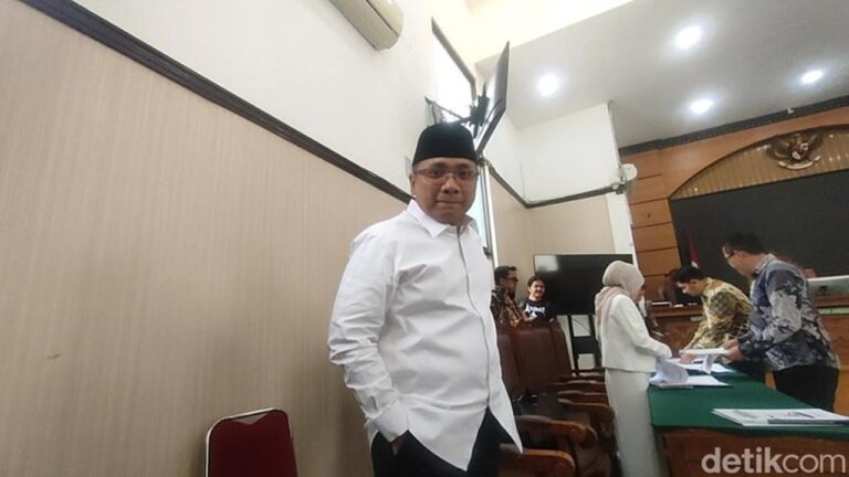 Eks Menag Yaqut Hadiri Sidang Praperadilan Lawan KPK, Siap dan Berdoa Setiap Saat