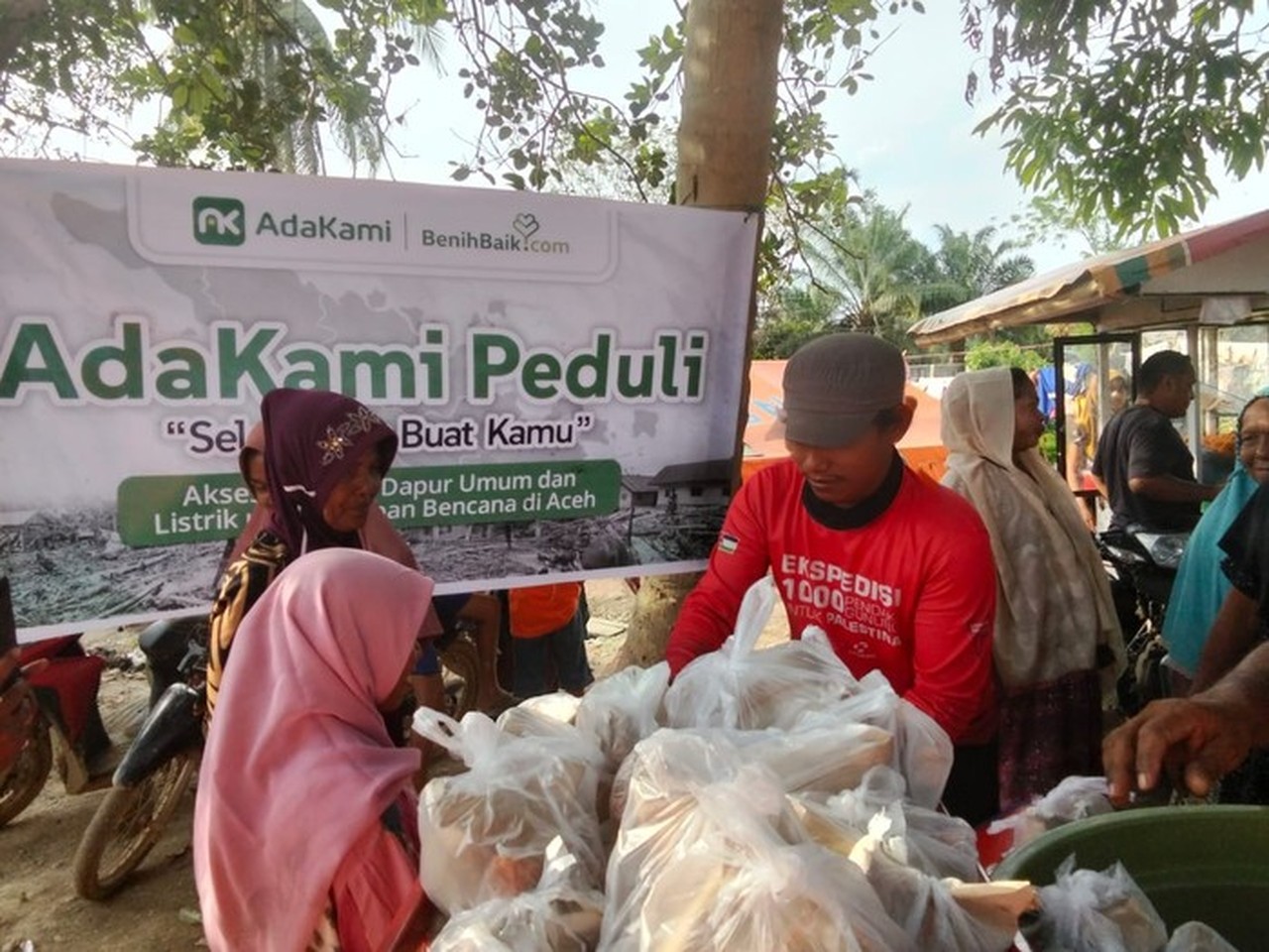 AdaKami Salurkan Bantuan Rp 1 Miliar dan Relaksasi Pinjaman untuk Korban Banjir Sumatra AdaKami Salurkan Bantuan Rp 1 Miliar dan Relaksasi Pinjaman untuk Korban Banjir Sumatra