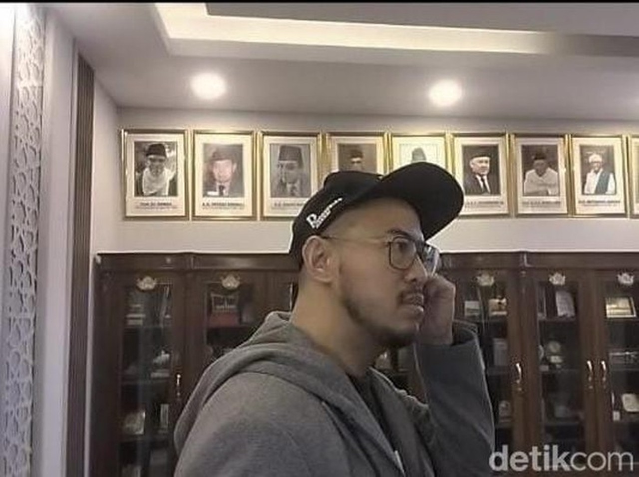 Pandji Pragiwaksono Temui MUI Bahas Polemik Materi Stand-Up Comedy “Mens Rea”