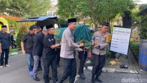 Eyang Meri Hoegeng Meninggal Dunia di Usia 100 Tahun, Keluarga Gelar Doa di Depok