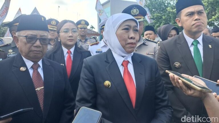 Khofifah Instruksikan Pencarian Rumah Radio Bung Tomo yang Hilang Usai Disorot Prabowo Khofifah Instruksikan Pencarian Rumah Radio Bung Tomo yang Hilang Usai Disorot Prabowo