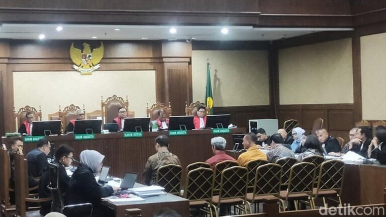 Mantan Pejabat Kemendikbudristek Akui “Feeling Tidak Benar” soal Proyek Chromebook Mantan Pejabat Kemendikbudristek Akui “Feeling Tidak Benar” soal Proyek Chromebook