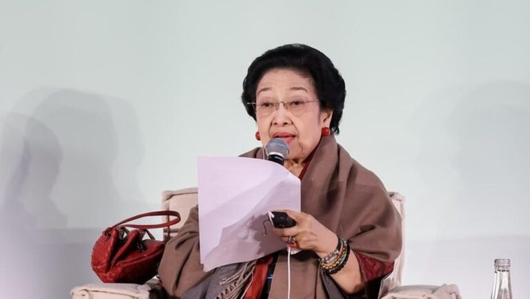 Megawati Ungkap Kunci Tangani Konflik Horizontal: Dialog dan Kemanusiaan Megawati Ungkap Kunci Tangani Konflik Horizontal: Dialog dan Kemanusiaan