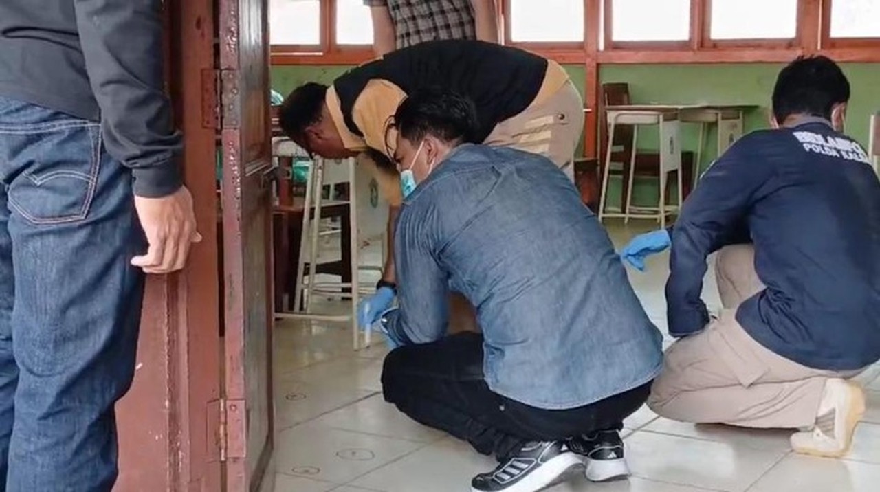 Siswa SMP di Kalbar Bawa Bom Molotov ke Sekolah, Diduga Akibat Masalah Keluarga Berat