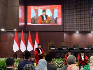 Hakim Arief Hidayat Pensiun: Kelakar Cucu Lahir di Solo Agar Jadi Presiden atau Wapres