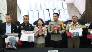 Koper Berisi Benih Lobster Rp 4,2 Miliar Digagalkan di Soetta, Tiga Kurir Dibekuk