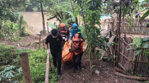Pekerja Renovasi Jembatan di Bogor Ditemukan Meninggal Setelah Jatuh ke Sungai Cisadane