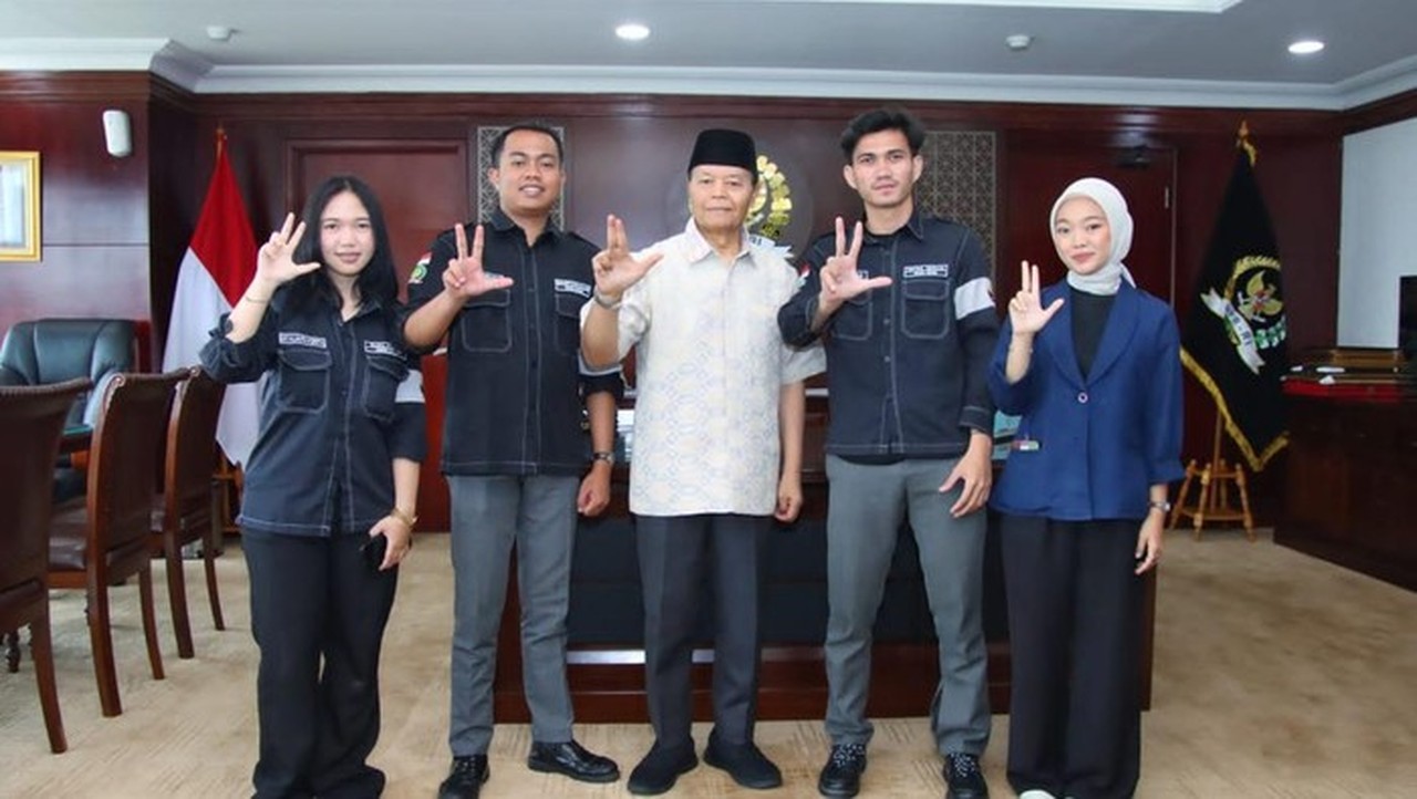 HNW Tekankan Peran Mahasiswa dalam Membentuk Indonesia Emas 2045 Melalui Pemahaman Legislasi