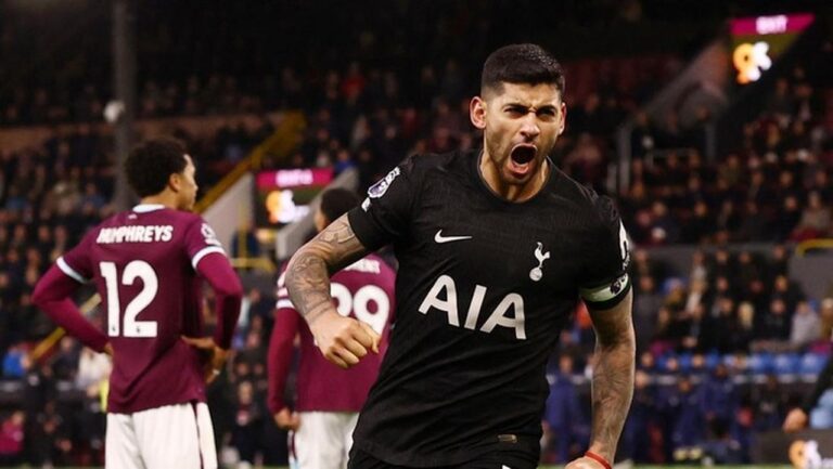 Kapten Tottenham Hotspur, Cristian Romero, Diisukan Hengkang Akhir Musim 2025/2026
