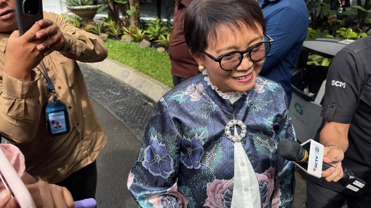 Marty Natalegawa dan Retno Marsudi Tiba di Istana, Hadiri Undangan Presiden Prabowo Subianto