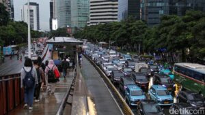 Satpol PP DKI Tegaskan Aturan Pemasangan Bendera Partai, Sudirman-Thamrin Dilarang Keras