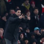 Mikel Arteta Dihukum Kartu Kuning Karena Tertawa di Laga Arsenal vs Chelsea