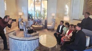 Momen Langka: Prananda Prabowo Jadi Fotografer Dadakan Megawati dan Wartawan di Abu Dhabi